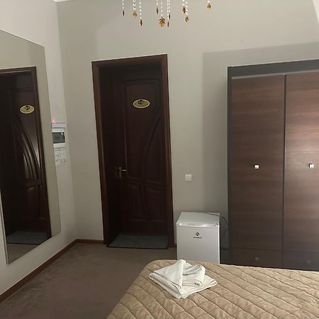 U Dominicana Kam'janec'-Podil's'kyj Esterno foto